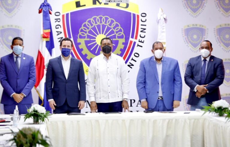 LMD firma convenio con CC35 para crear políticas públicas contra el cambio climático