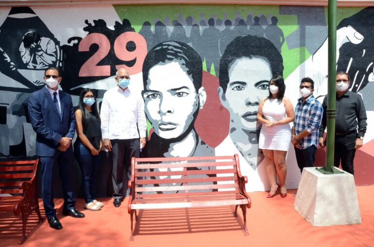 Alcaldía rinde homenaje a Los Panfleteros de Santiago; grupo de adolescentes asesinados en la tiranía