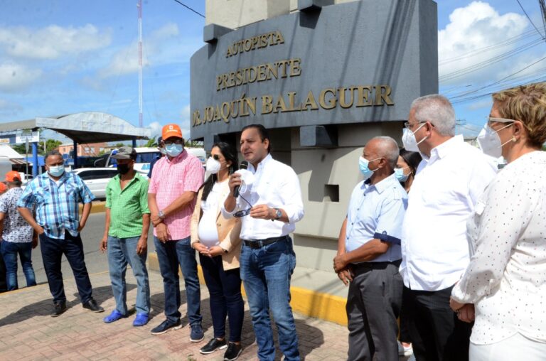 Abel Martínez da primer picazo para remozamiento entrada a Santiago