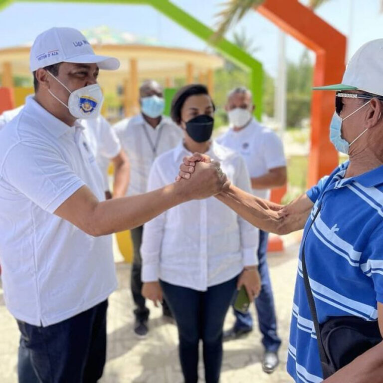 Liga Municipal coordina jornada de vacunación anticovid en Montecristi junto a autoridades locales