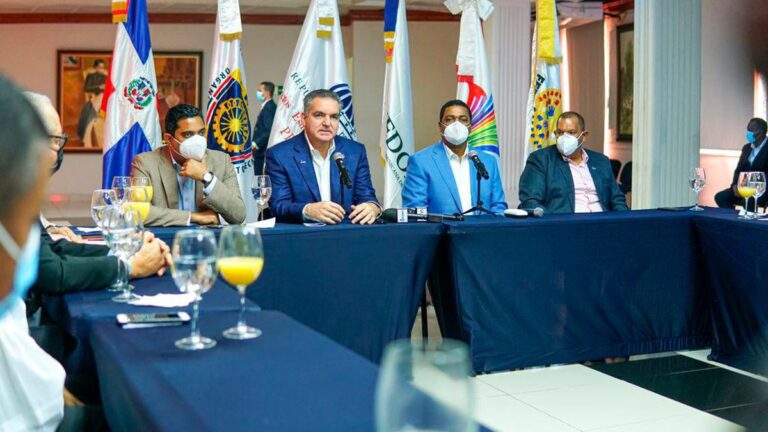 Crean mesa de trabajo para presentar propuestas de soluciones a los vertederos