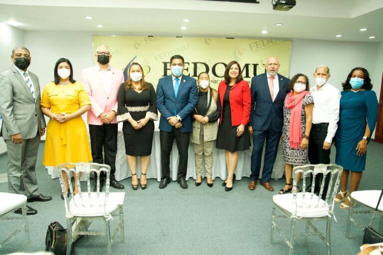Instituciones firman acuerdo para trabajar a favor de la igualdad de género