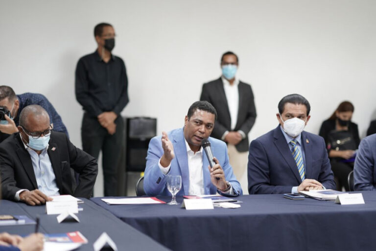 Secretario general LMD participa primera reunión que activa el SINGIR, organismo impulsará gestión integral de los residuos sólidos