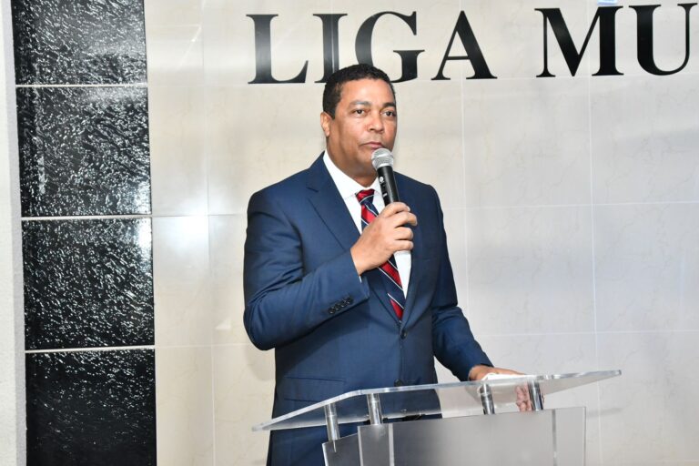 Inicia el 22 de noviembre Basket Intermunicipal de Santiago dedicado a Víctor D´Aza