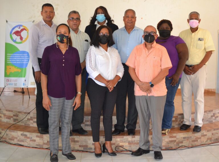 Autoridades locales y sociedad civil acuerdan coordinar acciones para el desarrollo de Santiago Oeste