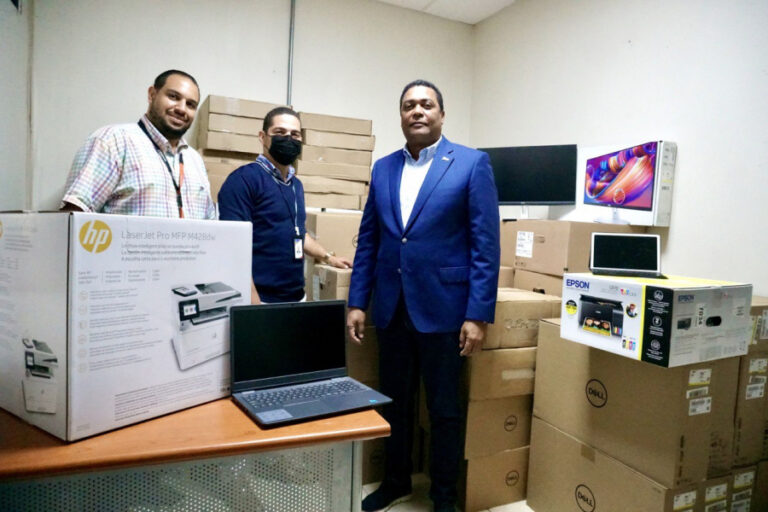Liga Municipal adquiere equipos de tecnología valorados en más de RD$15 millones
