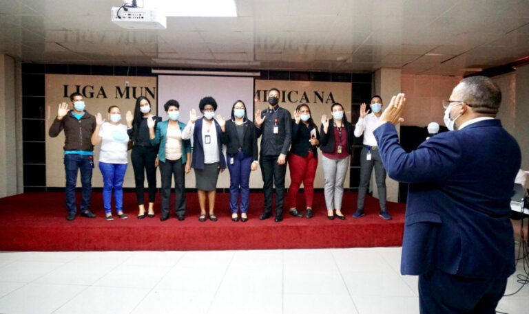 Liga Municipal Dominicana constituye Asociación de Servidores Públicos de la institución