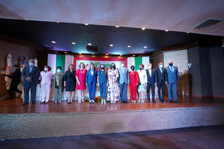 Unmundo reconoce al presidente de la Liga Municipal por trabajo a favor mujeres municipalistas