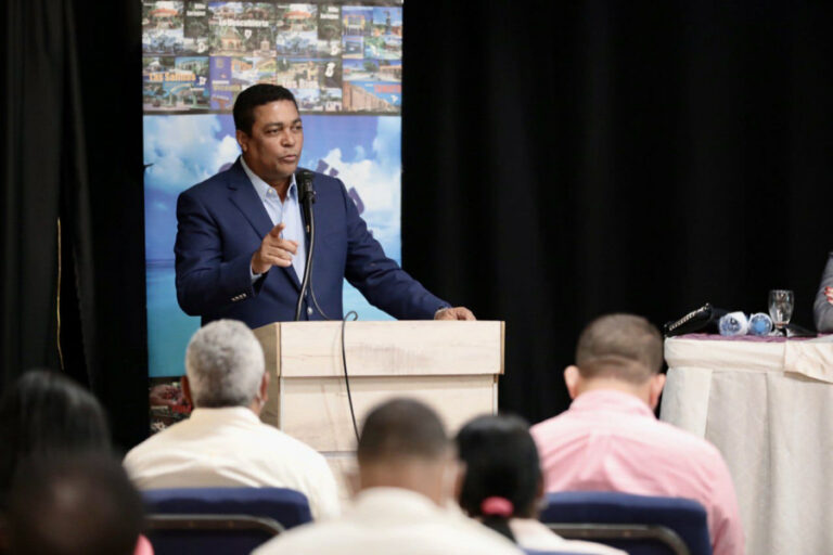 Desarrollan encuentros regionales para mejorar rendición de cuentas y gestión de compras en ayuntamientos