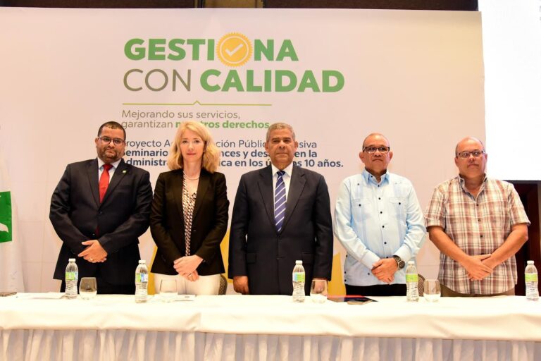 Ministro de Administración Pública promueve pacto contra la cultura clientelar