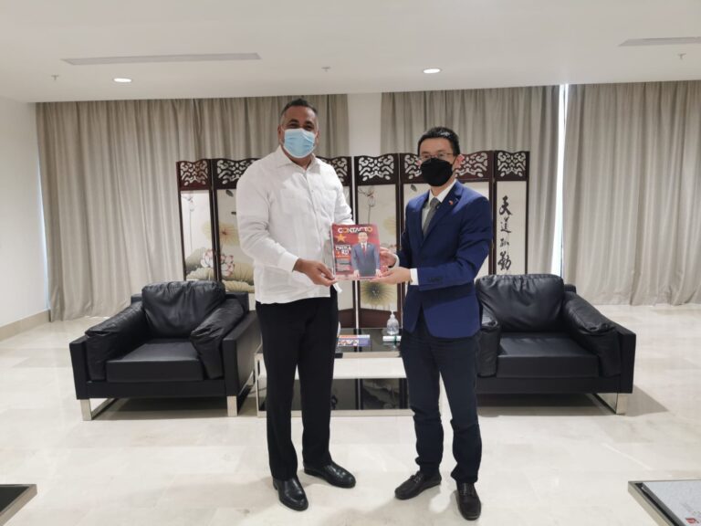 El alcalde de Bayaguana busca acuerdo con la República Popular China