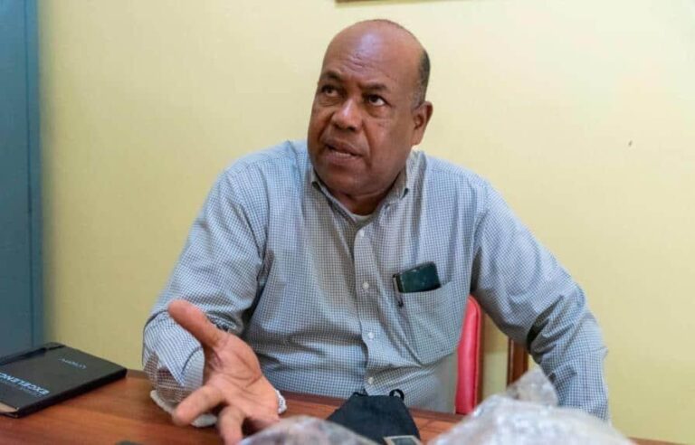 Párroco de Cristo Rey denuncia irregularidades en el cementerio del sector