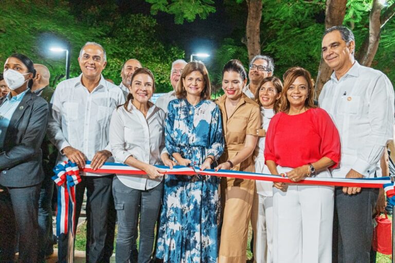 Grupo Mallén y la Alcaldía del Distrito Nacional inauguran Parque La Arboleda