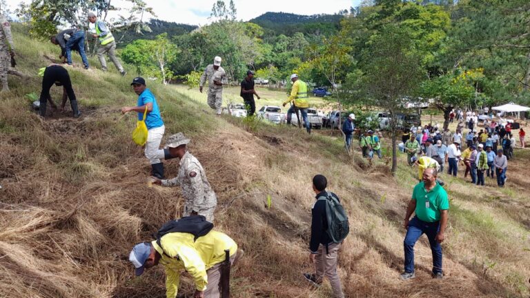Medio Ambiente juramenta comité de manejo y protección de Bosques en Dajabón