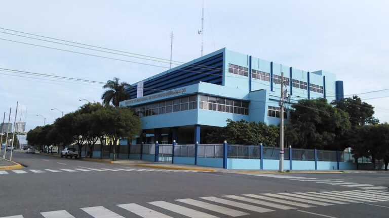 INDRHI rehabilita sistema de bombeo en Sabana Larga, Elías Piña