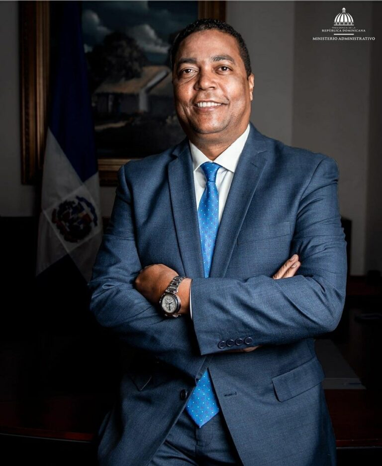 Nuestros Funcionarios a Fondo: Víctor D´Aza, El Hombre que transformó La Liga Municipal Dominicana