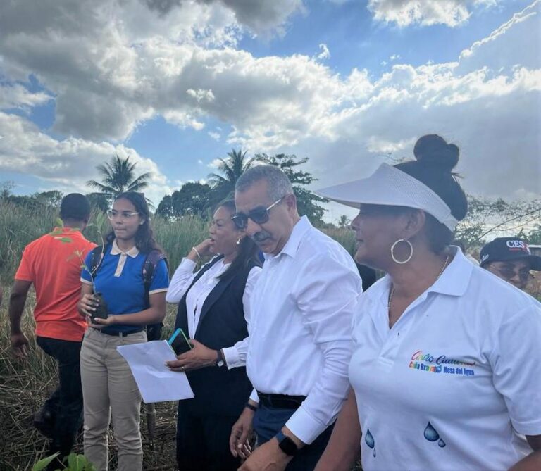 Alcaldía de Guerra y Mesa del Agua inician Rescate lago «El Claro» San Antonio de Guerra