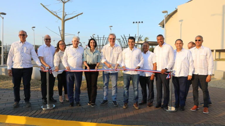 Presidente Abinader inaugura primera etapa de saneamiento de Arroyo Gurabo que beneficiará a más de 900,000 personas