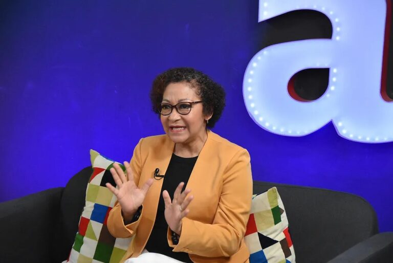 María Teresa Cabrera discutirá programa de gobierno