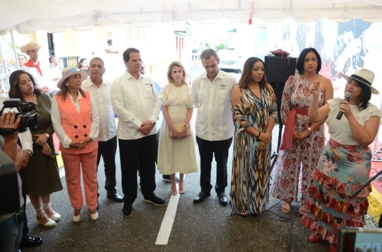 Santiago acoge apertura del Gran Dominican Rum Fest 2023
