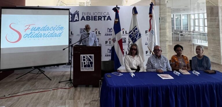 Fundación Solidaridad presentó en la Feria del Libro tres obras sobre políticas públicas y expresiones poéticas