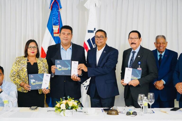 Liga Municipal Dominicana presenta primera versión Carta Compromiso al Ciudadano