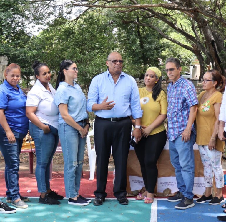 Ayuntamiento Santiago llama directivos organizaciones comunitarias a regularizar su status