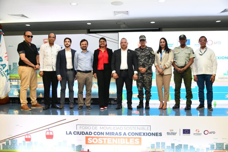 Intrant presenta avances Sistema Integrado de Transporte en Santiago