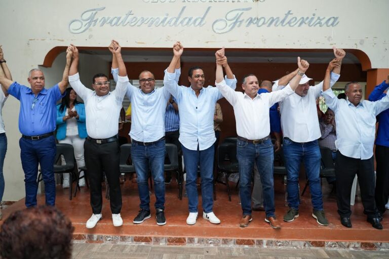 Víctor D´Aza impulsa agenda del PRM en la Línea Noroeste del país