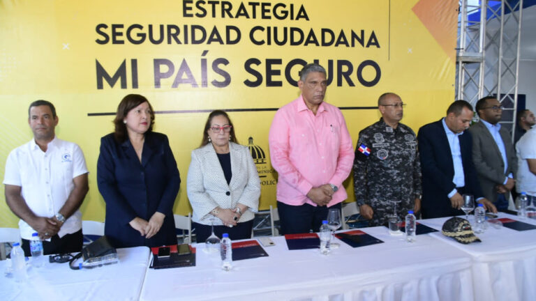 Destacamento de Tamboril es elevado a departamento policial con mayor número de agentes y de vehículos