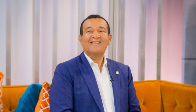 Antonio Marte responsabiliza al Ayuntamiento de Santiago por caída de valla publicitaria