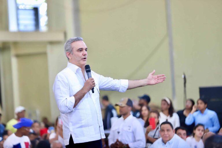 Abinader iniciará este fin de semana recorrido de apoyo a candidatos municipales