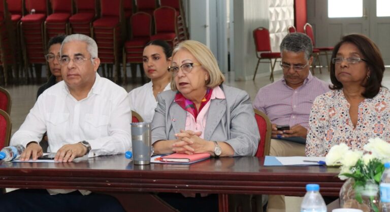 Ayuntamiento de Santiago fue sede importante encuentro FEDOMU y la JICA