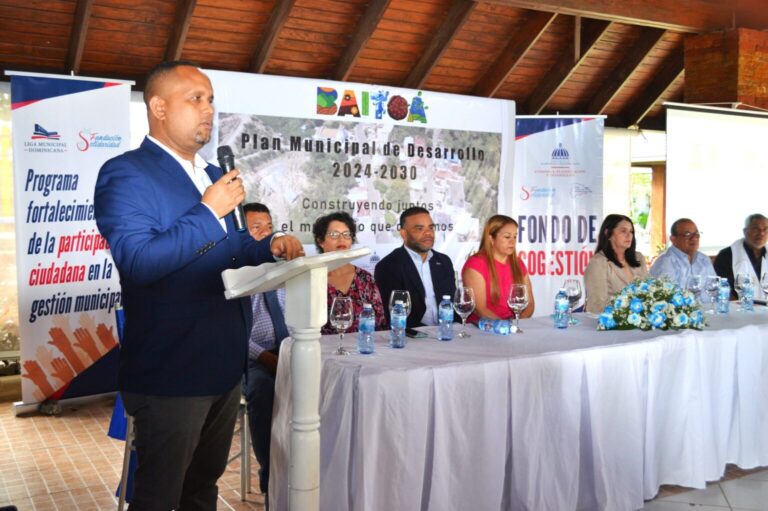 Baitoa presenta su Plan Municipal de Desarrollo formulado mediante un proceso participativo