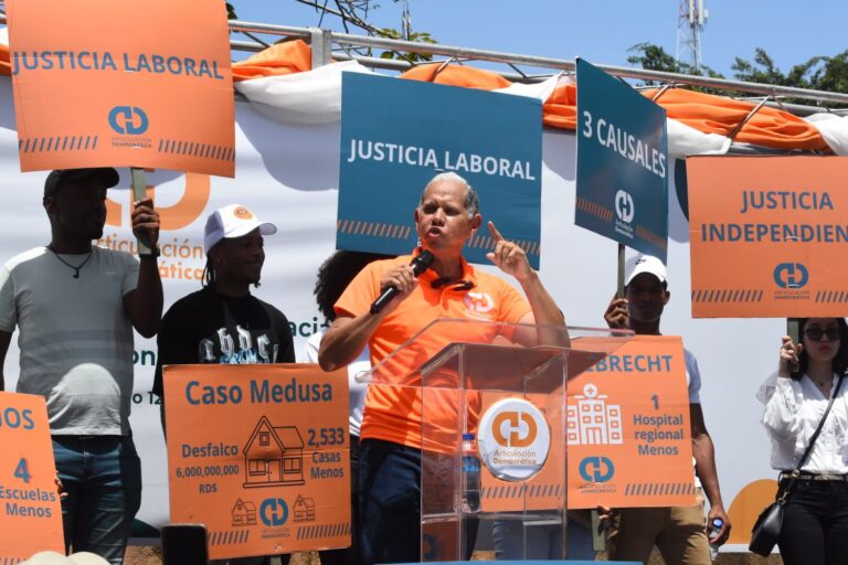 Articulación Democrática demanda devolución del dinero robado al Estado