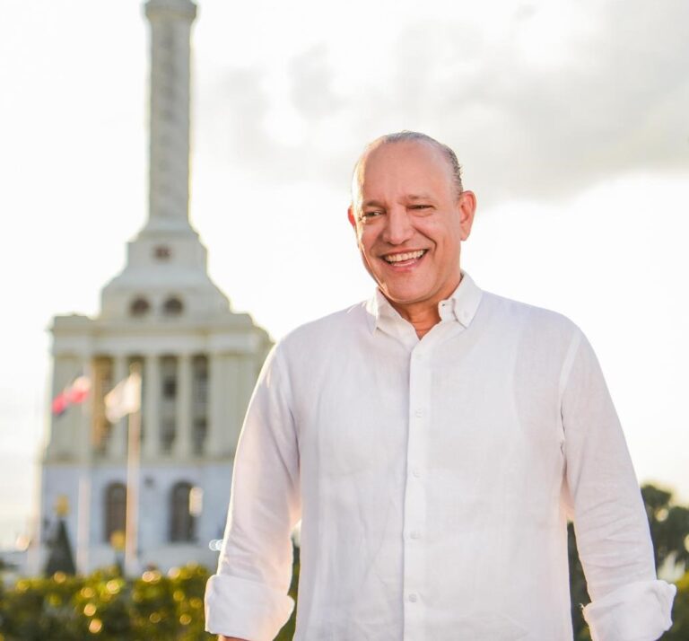 Alcalde de Santiago de los Caballeros declara bienes por RD$47.5 millones