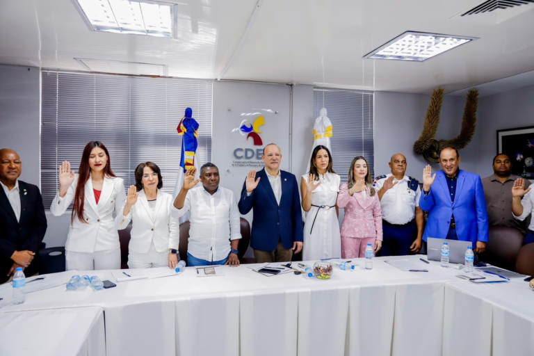 Juramentan Consejo de Desarrollo Municipal de Santiago para el período 2024-2028