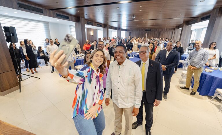 Liga Municipal y Supérate desarrollan Master Class «Transformando Municipios con Juventud» en conmemoración del Día Nacional de la Juventud