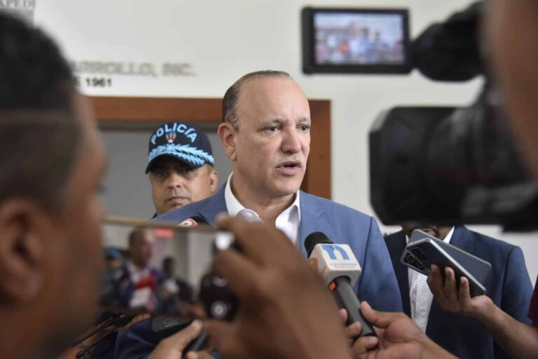 Alcaldía de Santiago perseguirá construcciones ilegales que representen un peligro para la población