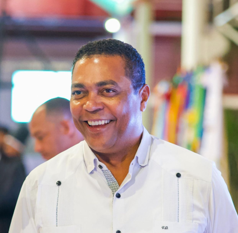 Liga Municipal Dominicana: Institución Pública de la Semana, Presidida por Víctor D’Aza