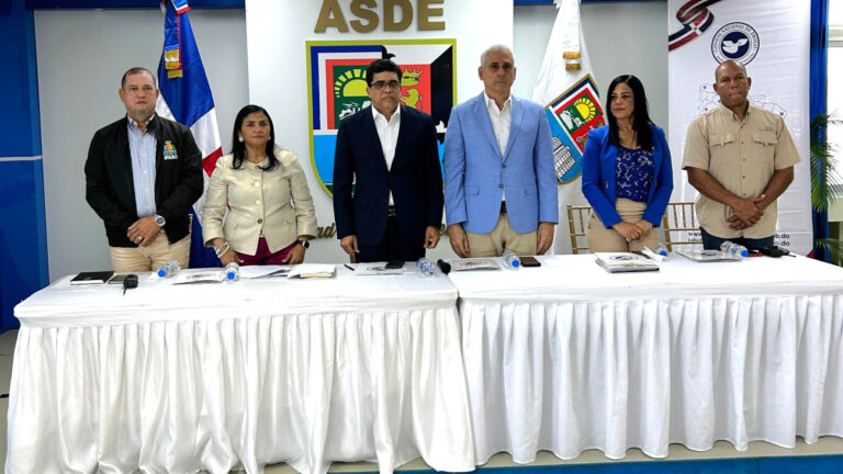 Consejo Nacional de Drogas y Alcaldía SDE inician jornada de formación para la Policía Municipal, con enfoque familiar y preventivo