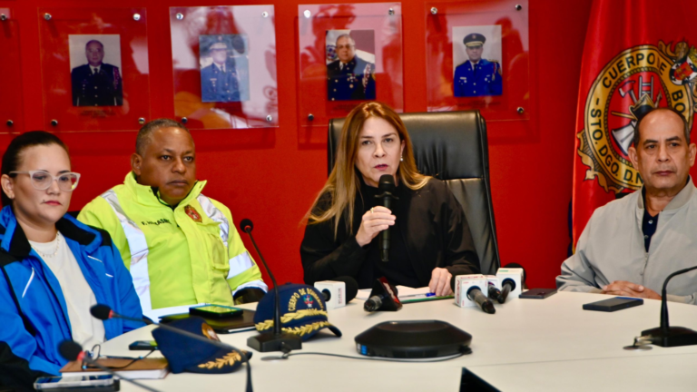 Alcaldesa del DN pide a los munícipes respetar cierre de vías por su seguridad