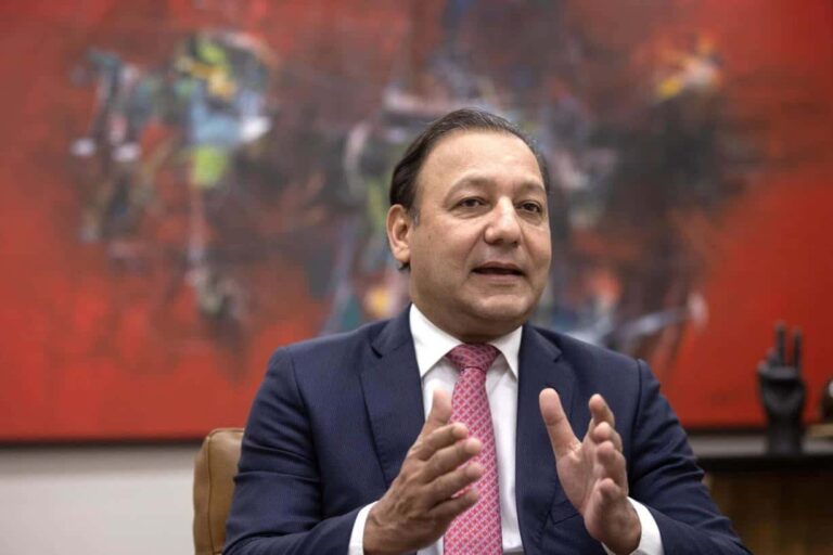 Abel Martínez solicita auditoría de su segundo período como alcalde de Santiago