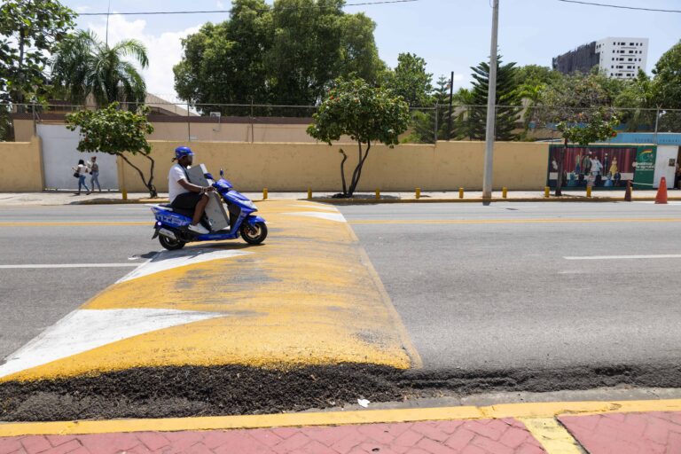 Dío Astacio reafirma instalación de «policías acostados» en Santo Domingo Este pese a críticas