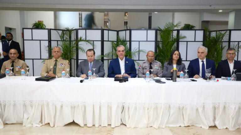 Presidente Abinader encabeza reunión de seguimiento al Plan de Seguridad Ciudadana