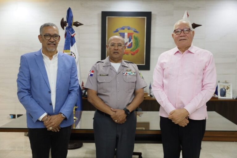 Alcaldes pedáneos recibirán capacitación nacional con respaldo de la Policía Nacional y FEDODIM