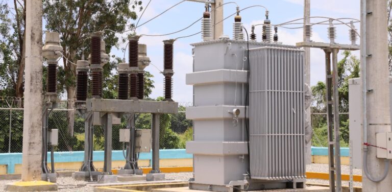 Energía eléctrica en el Distrito Nacional y Santiago: los sectores con más cortes de luz