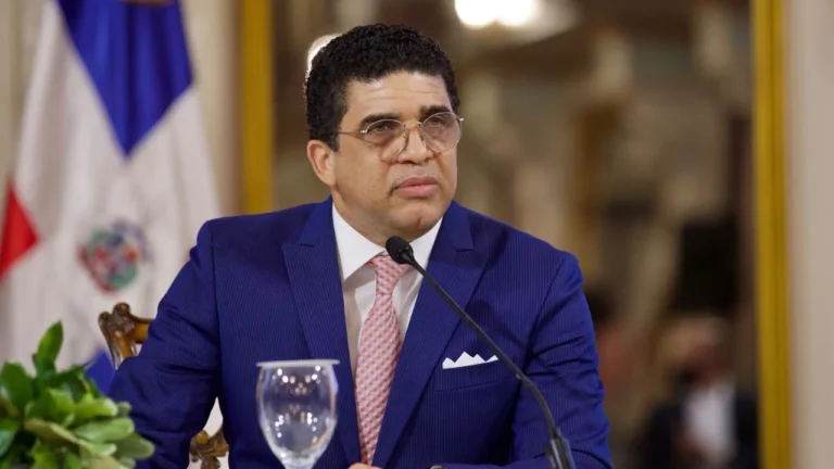 Alcalde Dío Astacio fortalece gestión comunitaria durante el lanzamiento del Bono Navideño