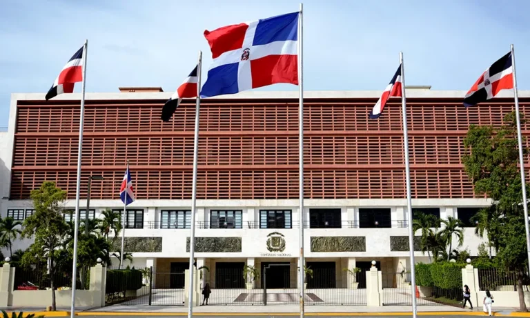 Eliminan artículo de cementeras en la Ley de Residuos Sólidos