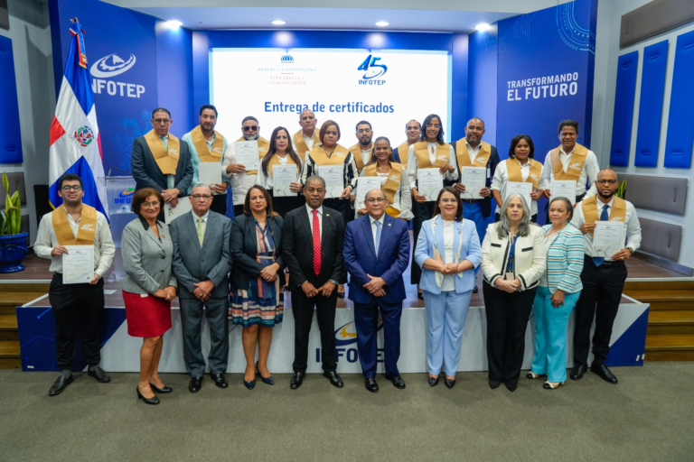 Infotep y Diecom fortalecen comunicación gubernamental mediante capacitación en tecnologías digitales